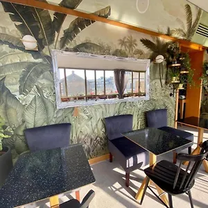 Otel Tritone, Roma